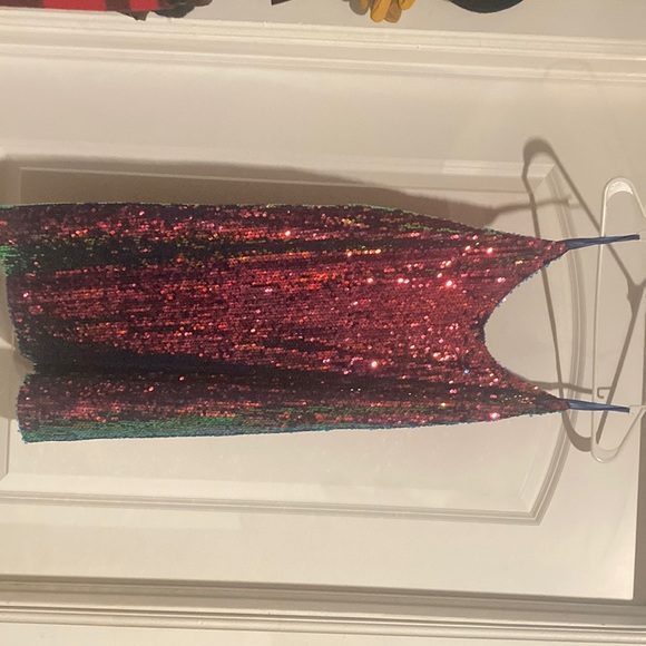 Dresses & Skirts - Glittery sparkle dress NWT